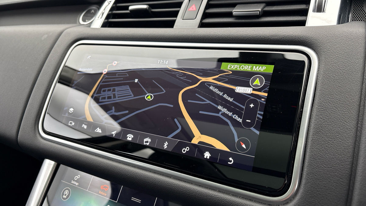 Land Rover Range Rover Sport Image 17