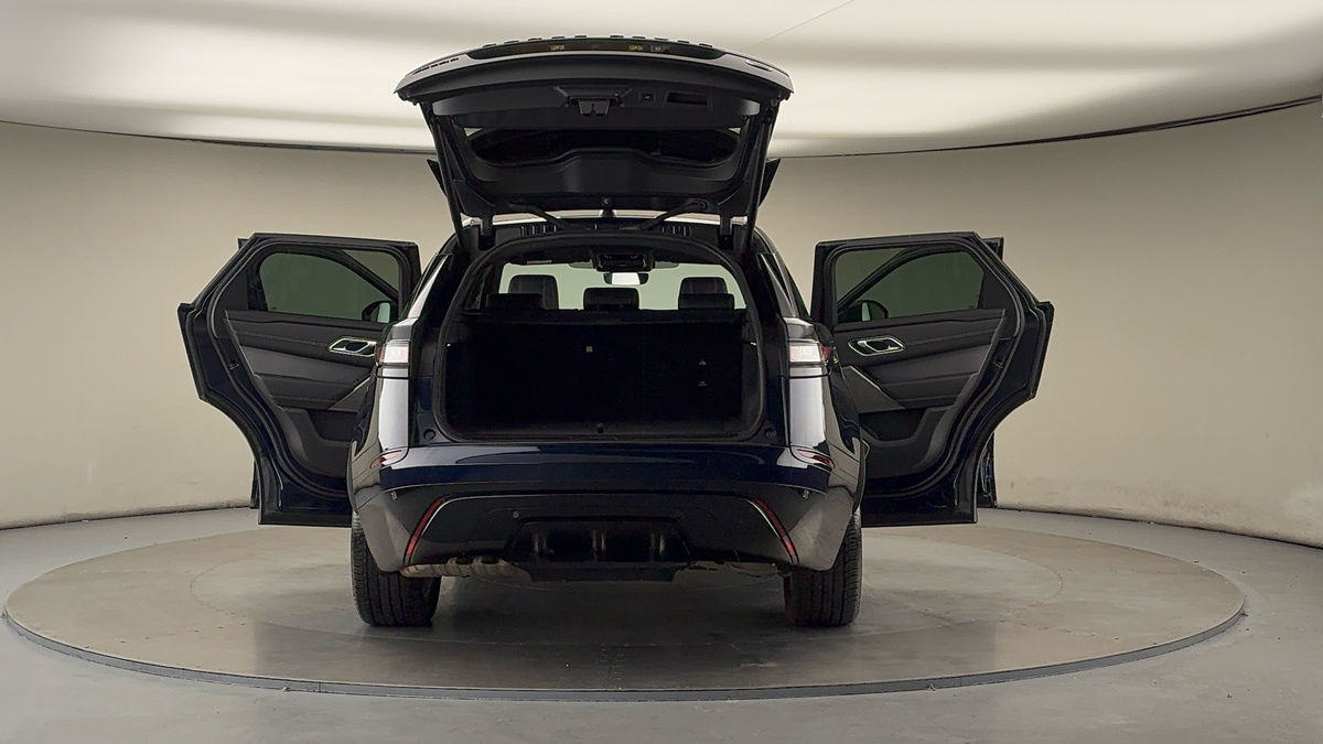 More views of Land Rover Range Rover Velar