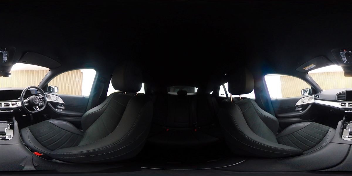 More views of Mercedes-Benz GLE
