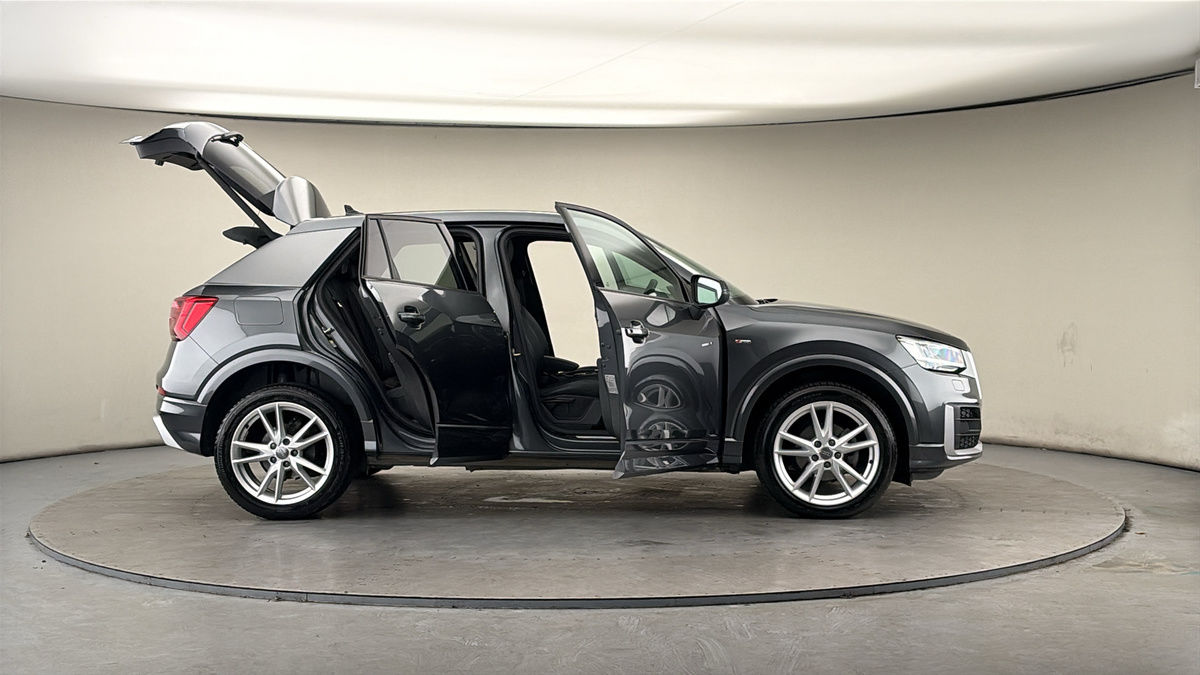 More views of Audi Q2