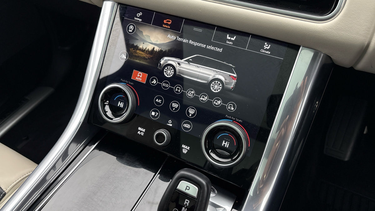 Land Rover Range Rover Sport Image 25