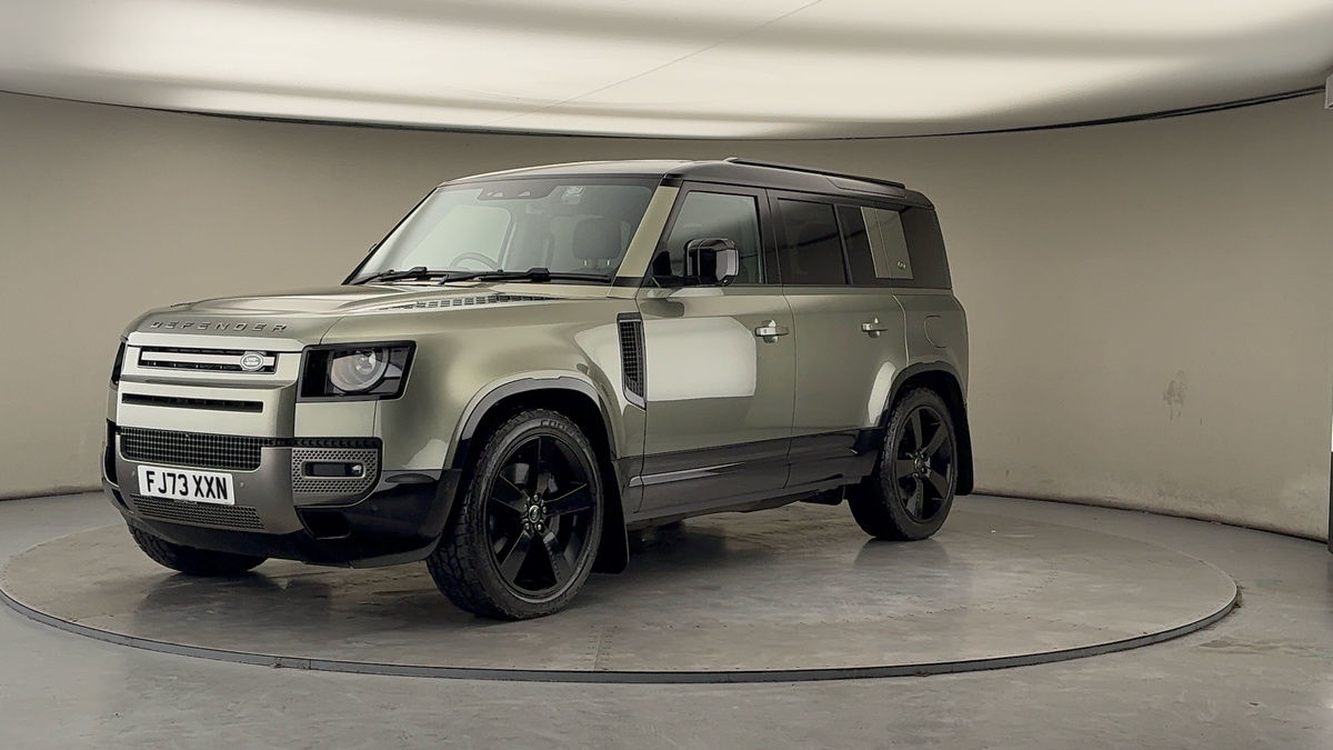 More views of Land Rover Defender 110