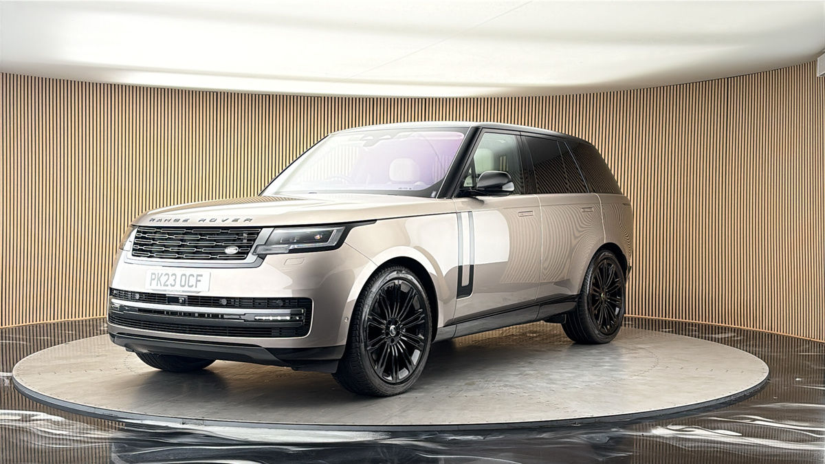 More views of Land Rover Range Rover