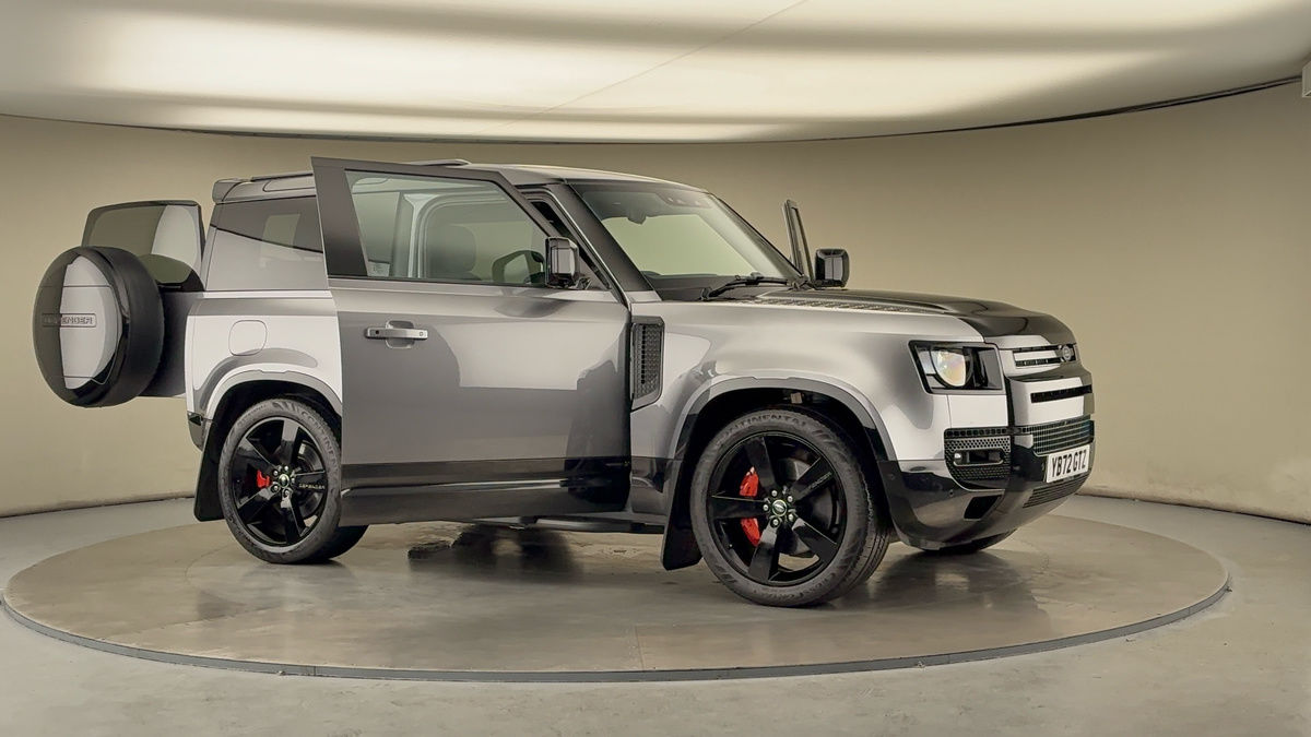 More views of Land Rover Defender 90