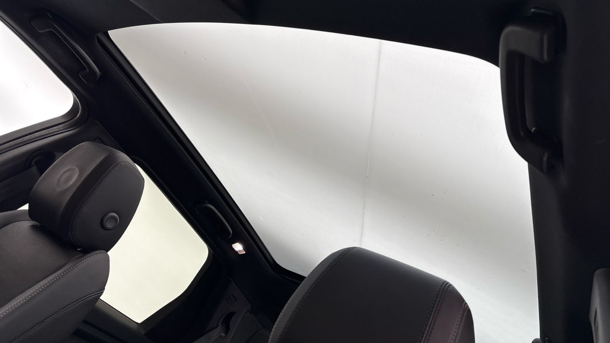 More views of Land Rover Discovery Sport