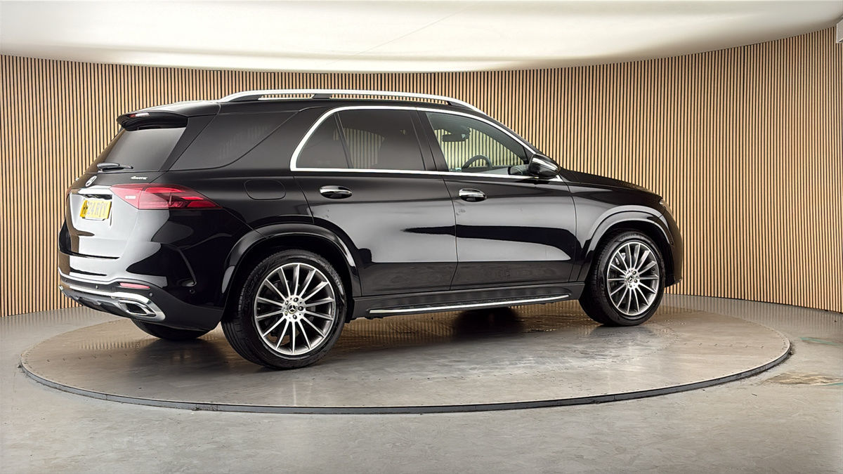 More views of Mercedes-Benz GLE