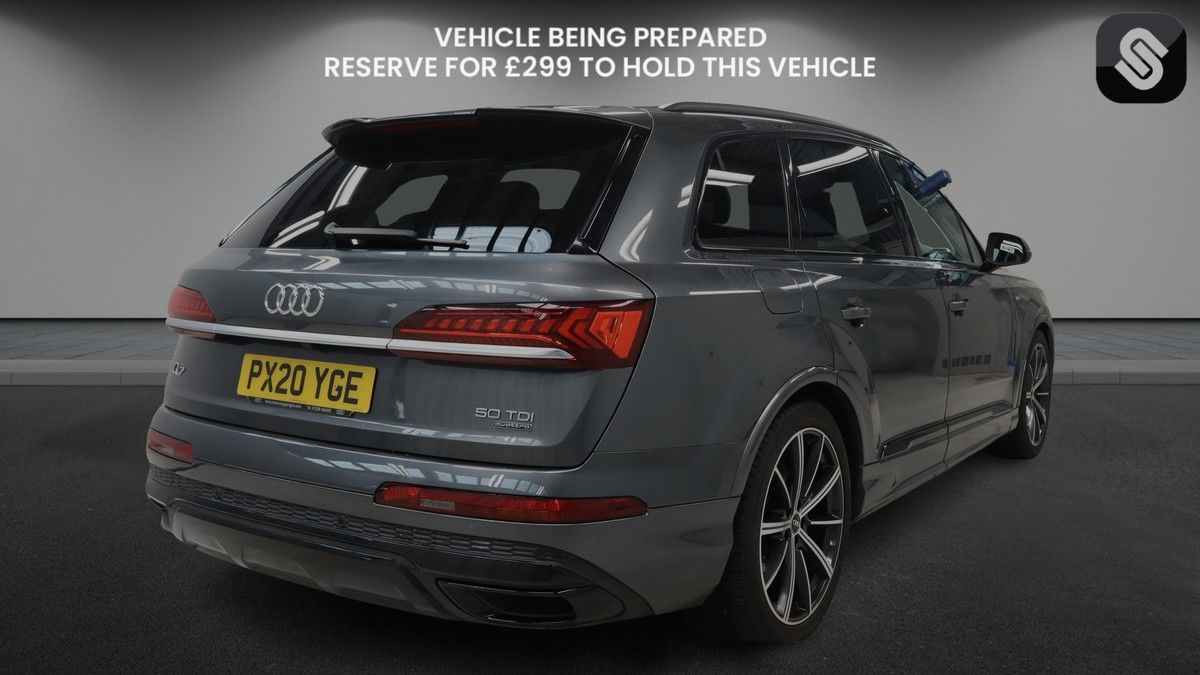 Audi Q7 Image 4