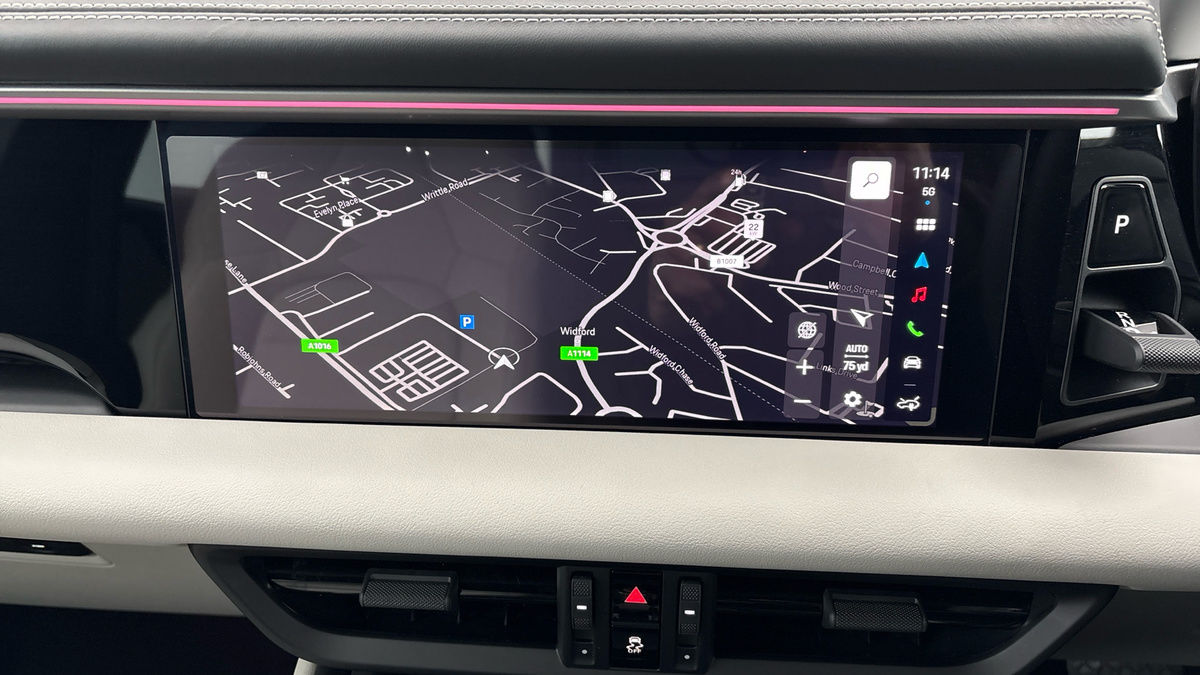 Porsche Macan Image 17