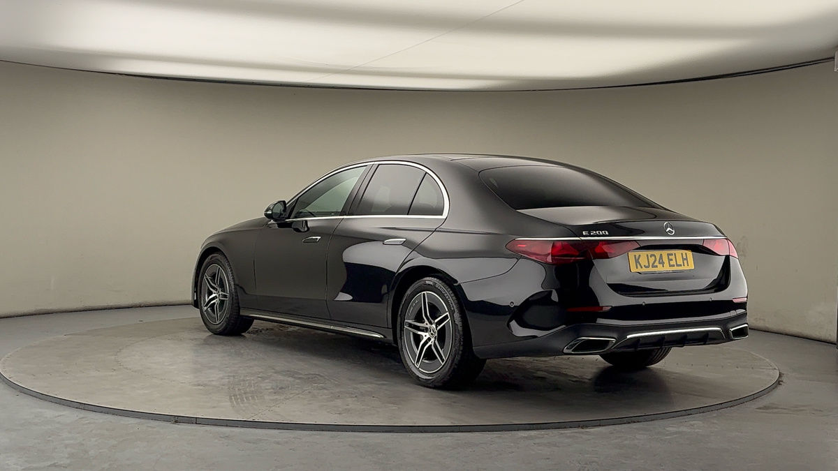 Mercedes-Benz E Class Image 2