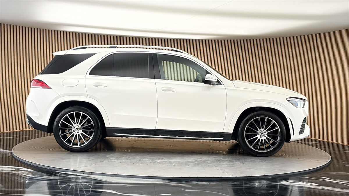 Mercedes-Benz GLE Image 16