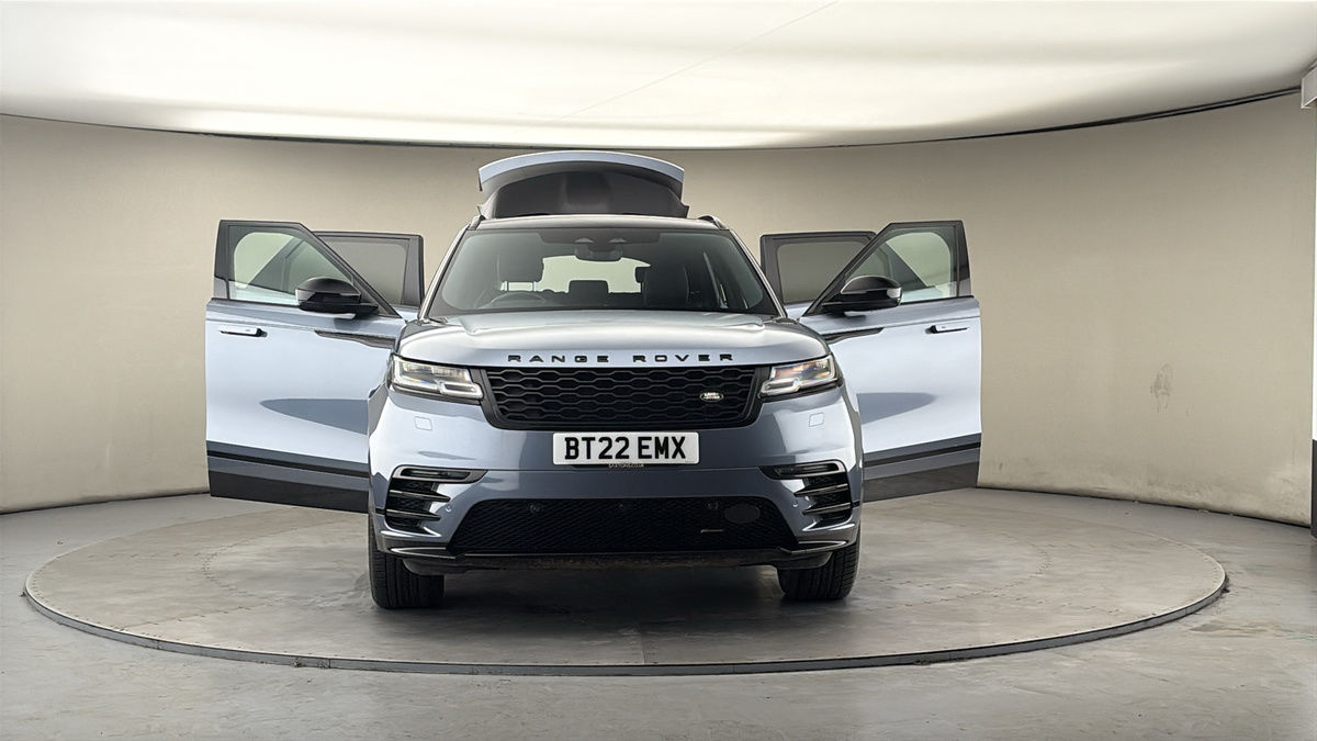 More views of Land Rover Range Rover Velar