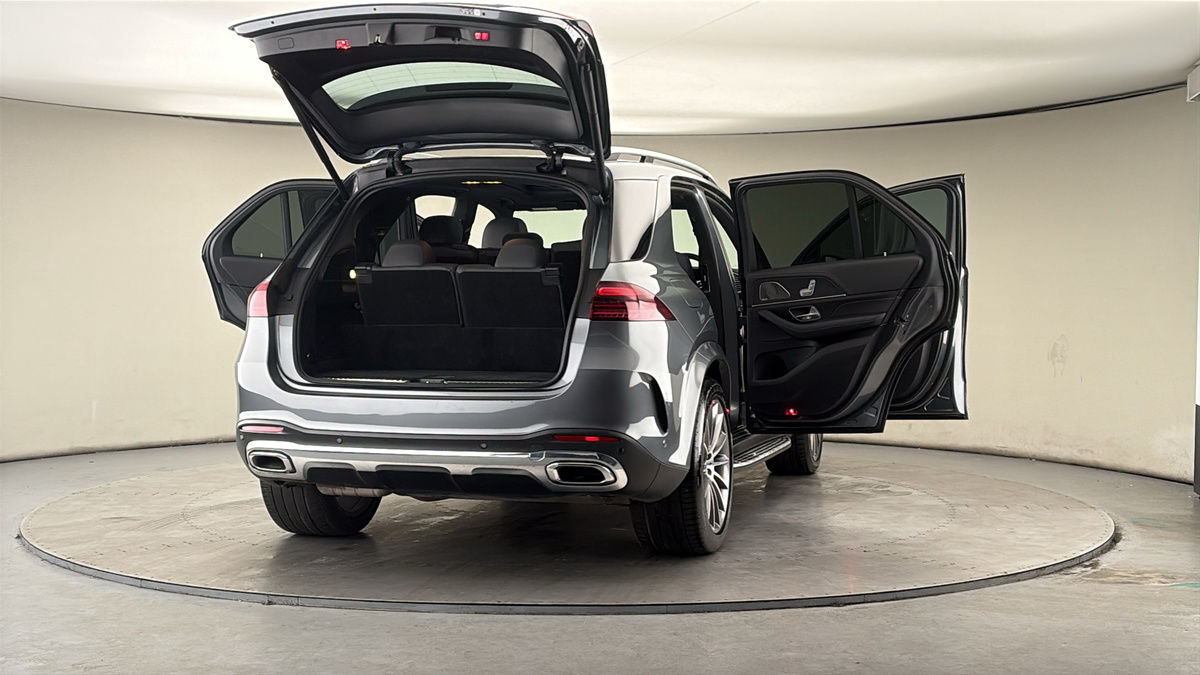 More views of Mercedes-Benz GLE