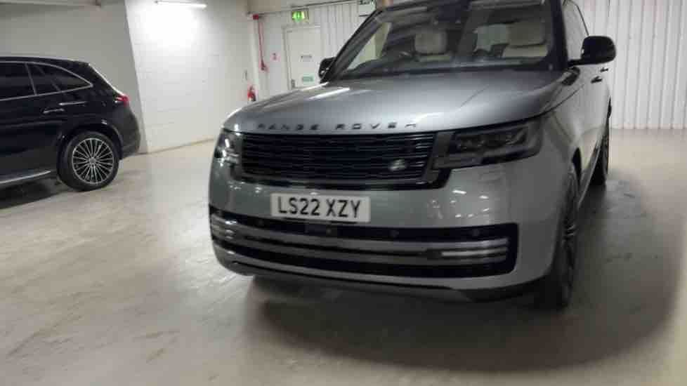 More views of Land Rover Range Rover