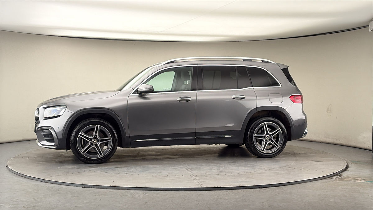 More views of Mercedes-Benz GLB