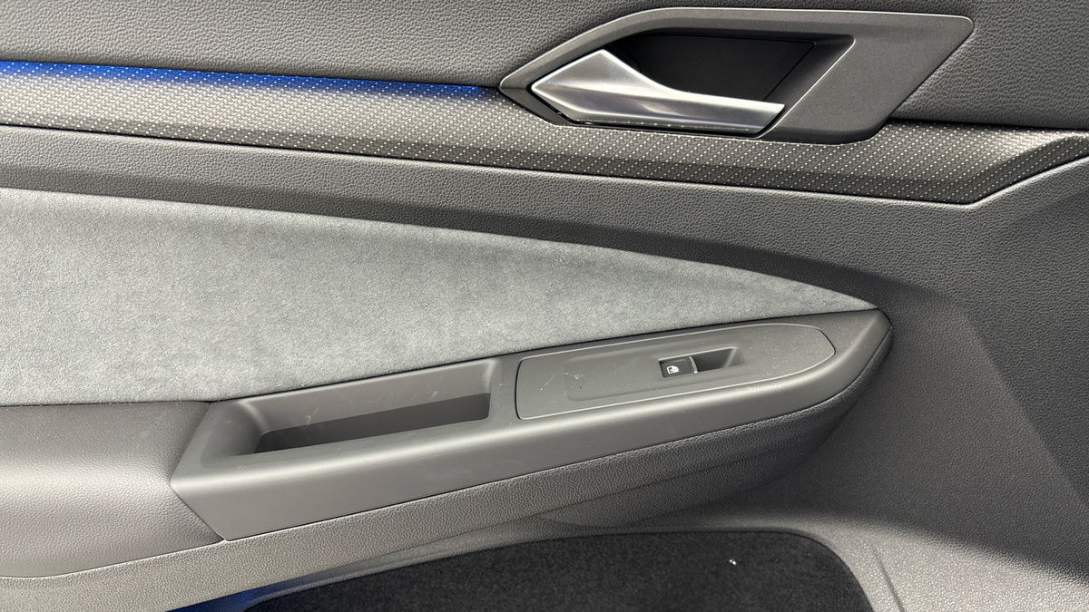 Volkswagen Golf Image 19