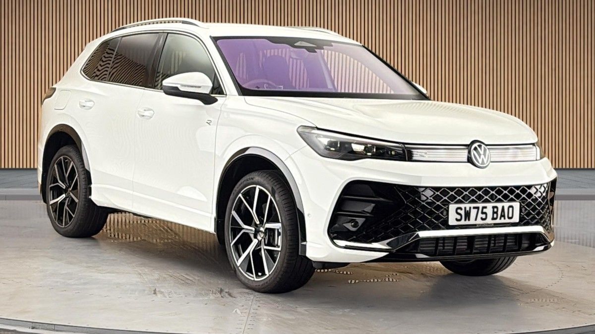 Volkswagen Tiguan Sticky Header Image