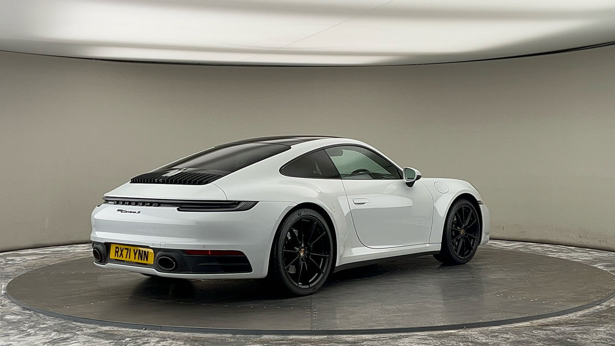 Porsche 911 Image 21