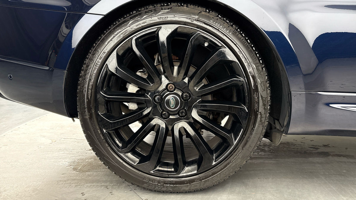 Land Rover Range Rover Sport Image 10