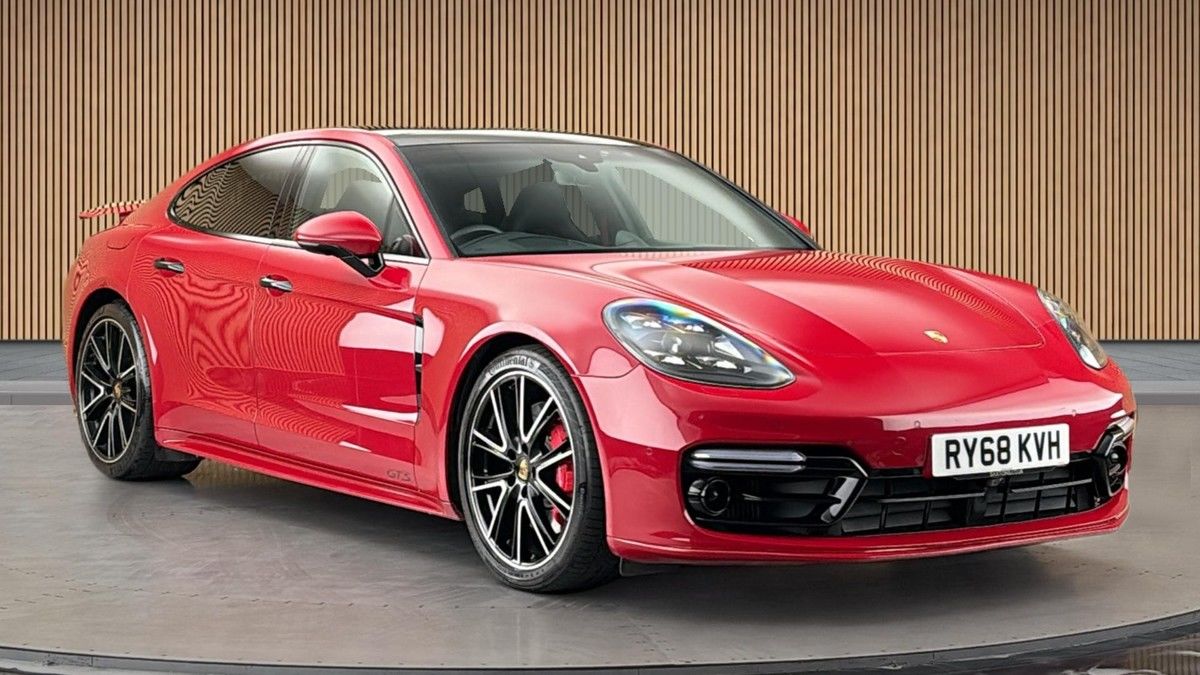 Porsche Panamera Sticky Header Image