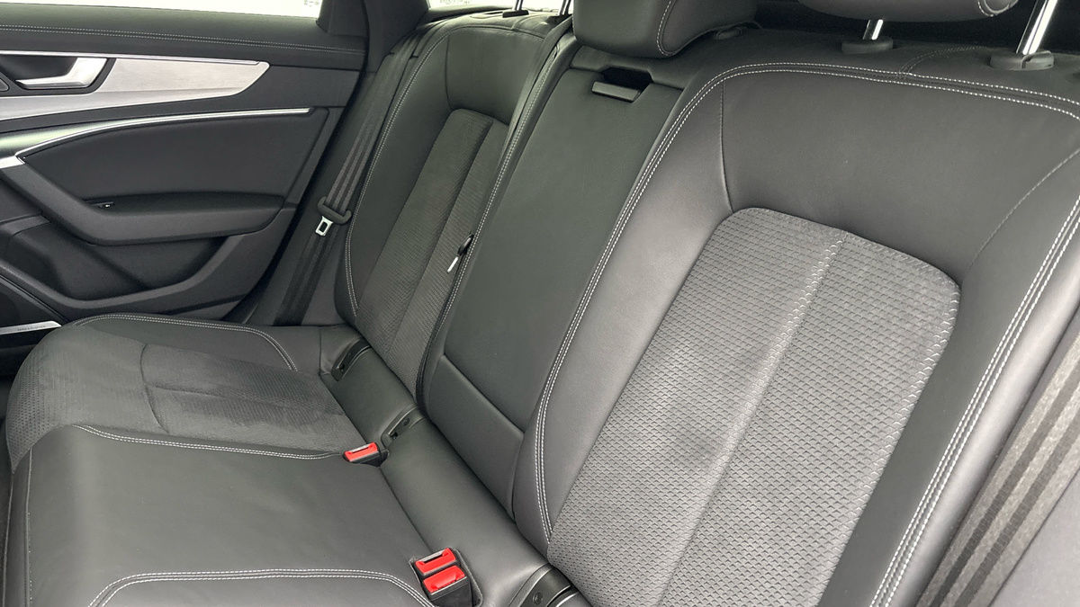 Audi A6 Avant Image 8