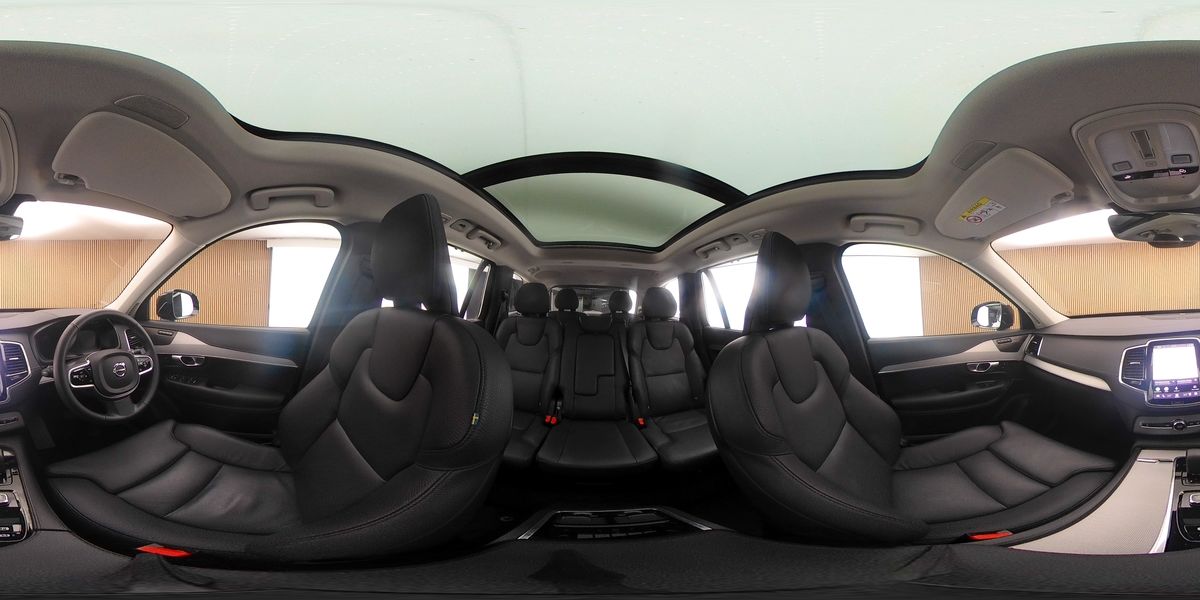 More views of Volvo XC90
