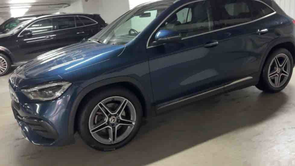 More views of Mercedes-Benz GLA