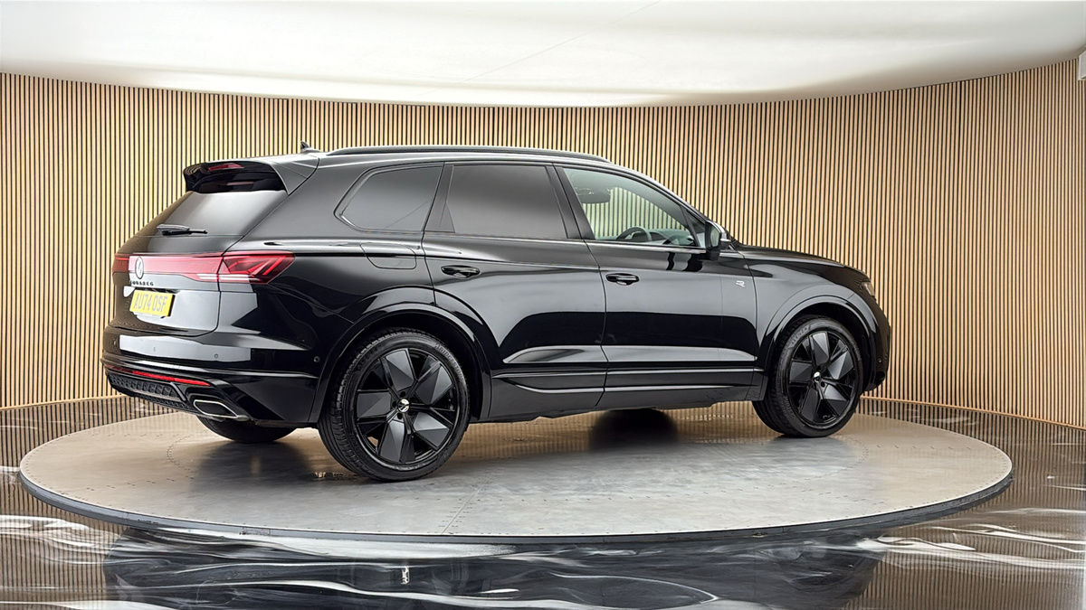 More views of Volkswagen Touareg