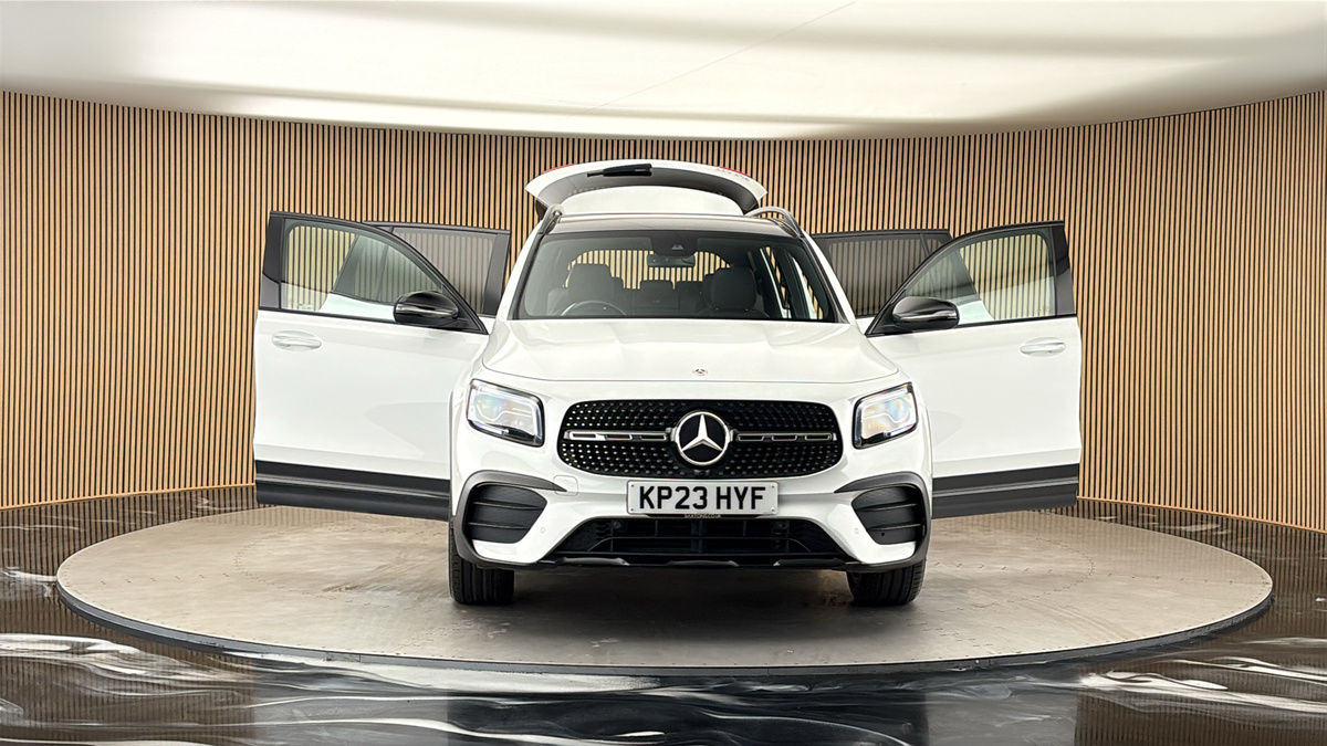 More views of Mercedes-Benz GLB