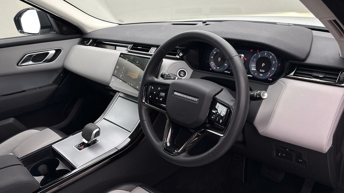 Land Rover Range Rover Velar Image 5