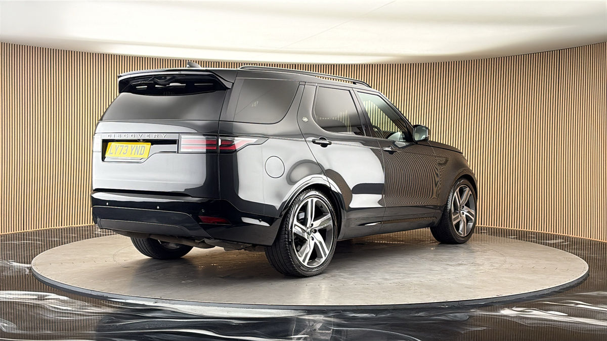 More views of Land Rover Discovery