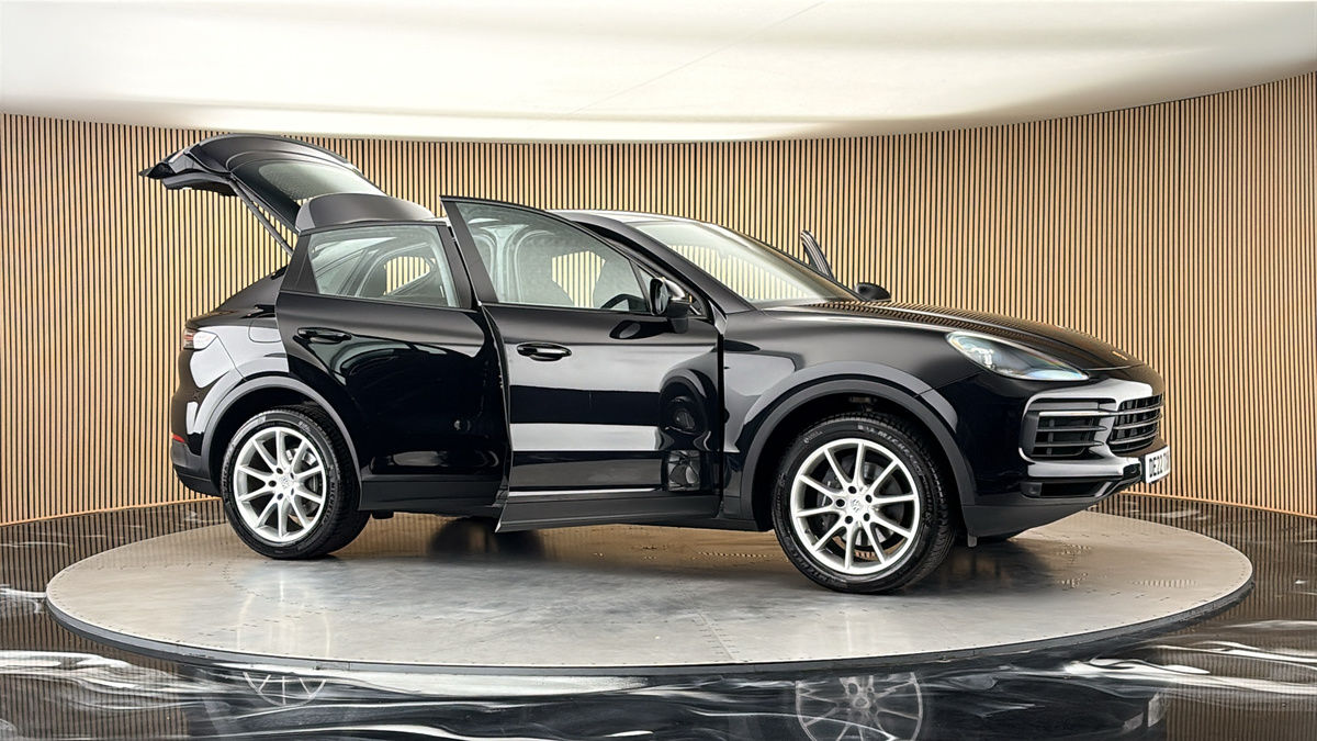 More views of Porsche Cayenne