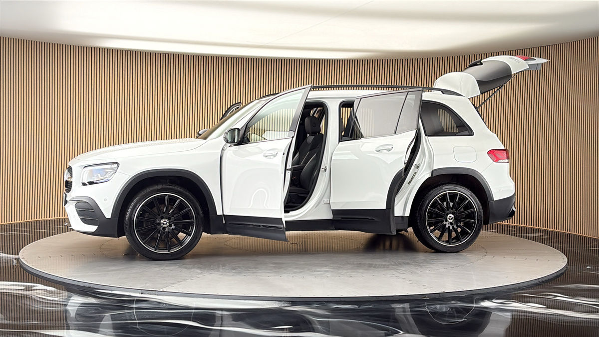 More views of Mercedes-Benz GLB