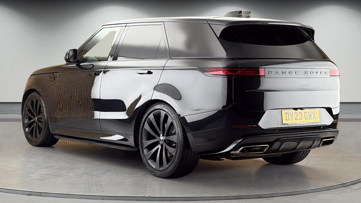 Land Rover Range Rover Sport Image 2