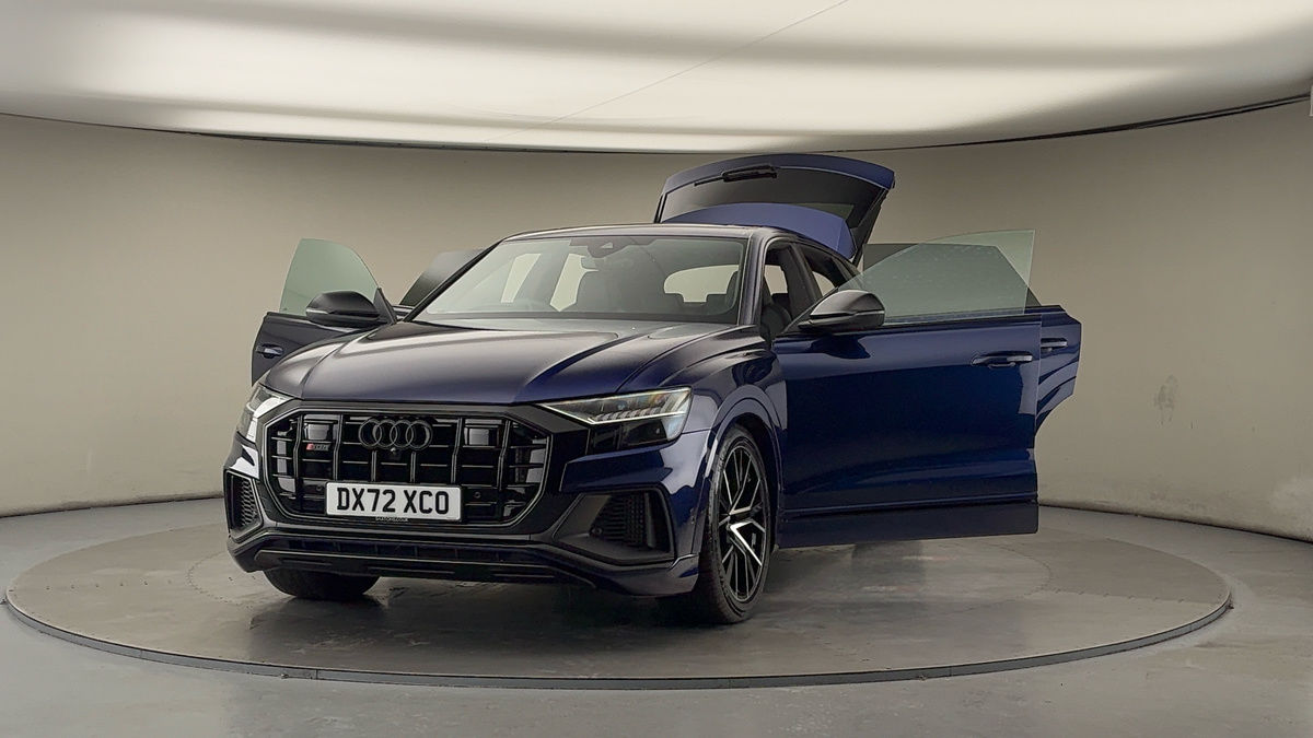 More views of Audi SQ8