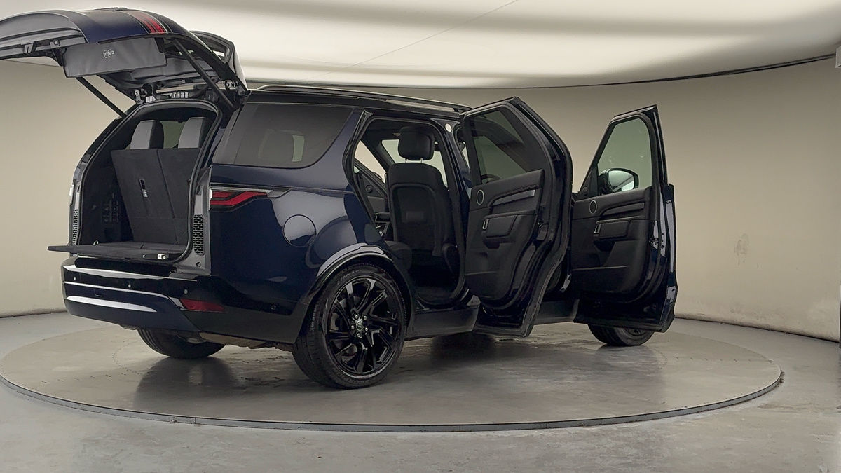 More views of Land Rover Discovery