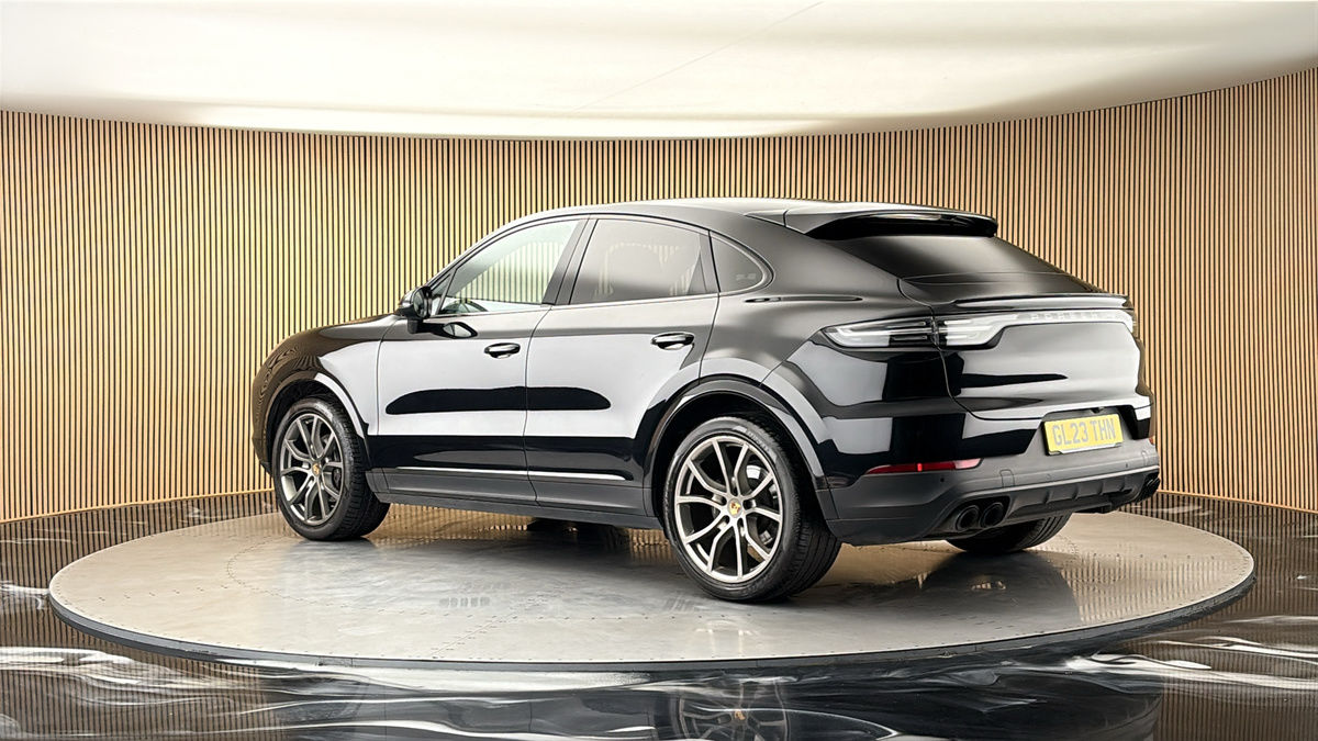 More views of Porsche Cayenne