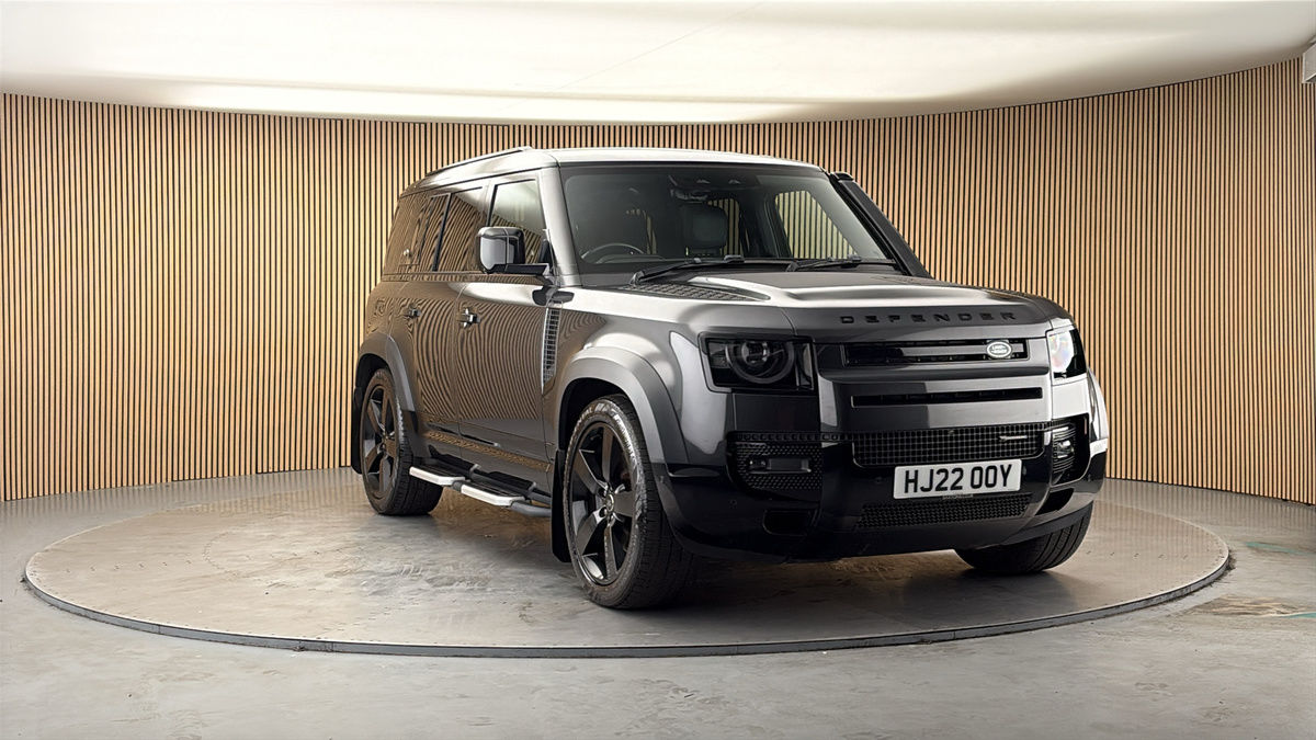 More views of Land Rover Defender 110