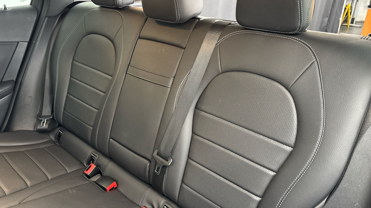 Mercedes-Benz GLC Image 8