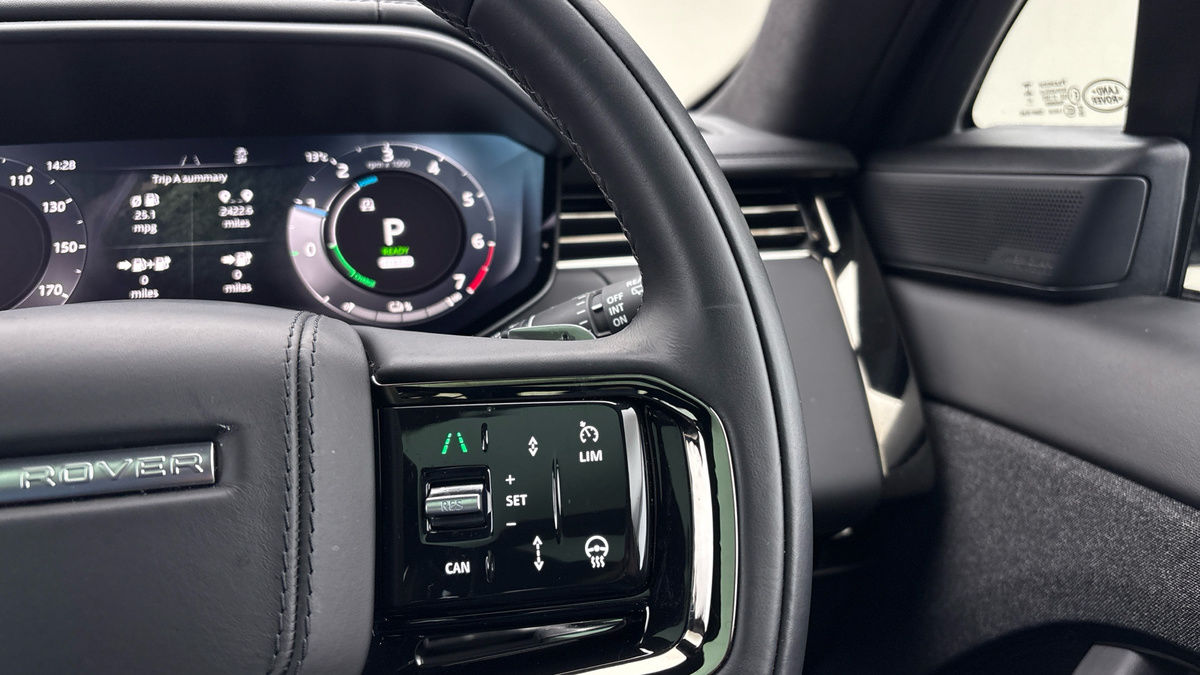 Land Rover Range Rover Sport Image 14