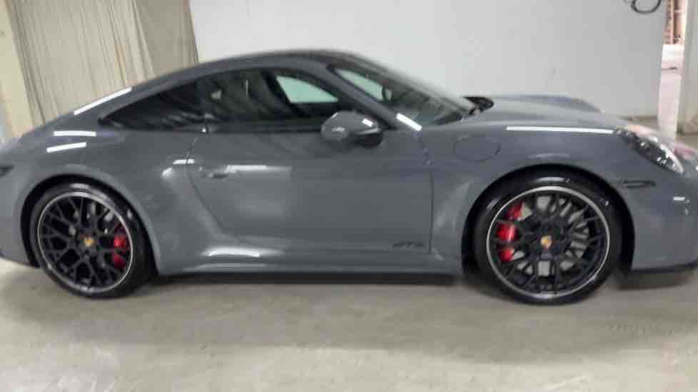 More views of Porsche 911