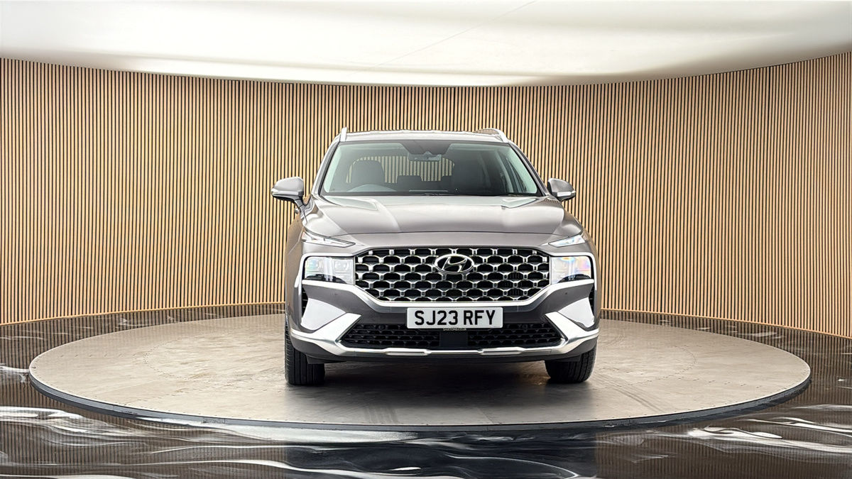 More views of Hyundai Santa Fe