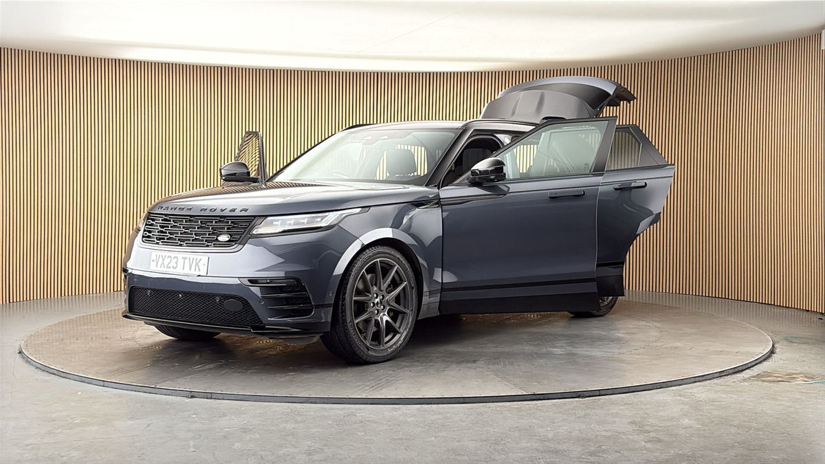 More views of Land Rover Range Rover Velar