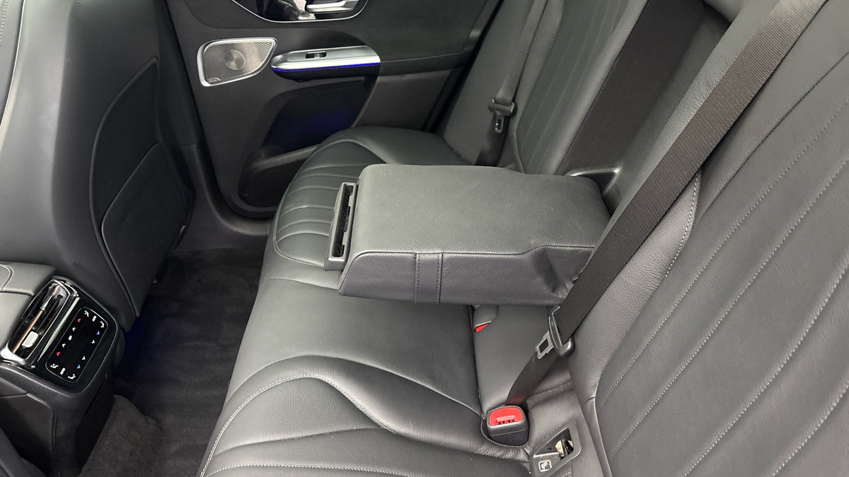 Mercedes-Benz EQE Image 10