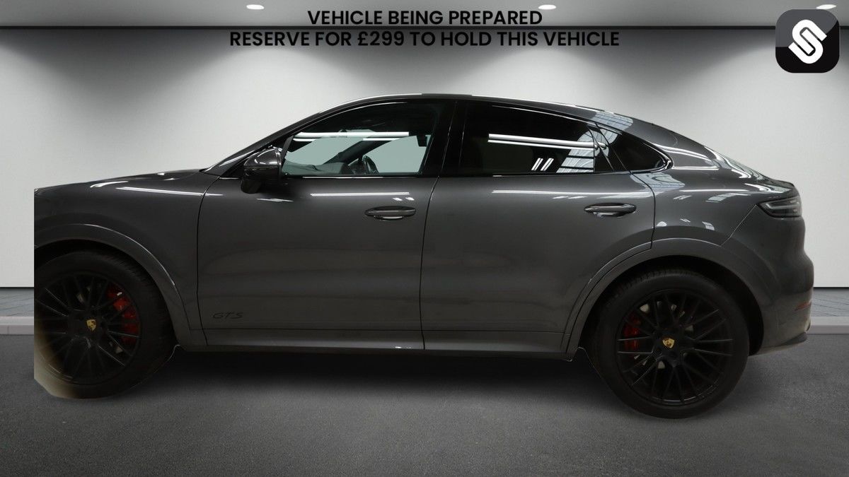Porsche Cayenne Image 6