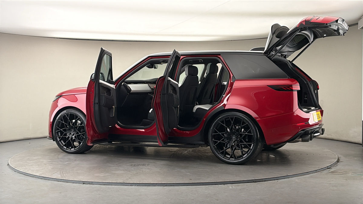 More views of Land Rover Range Rover Sport