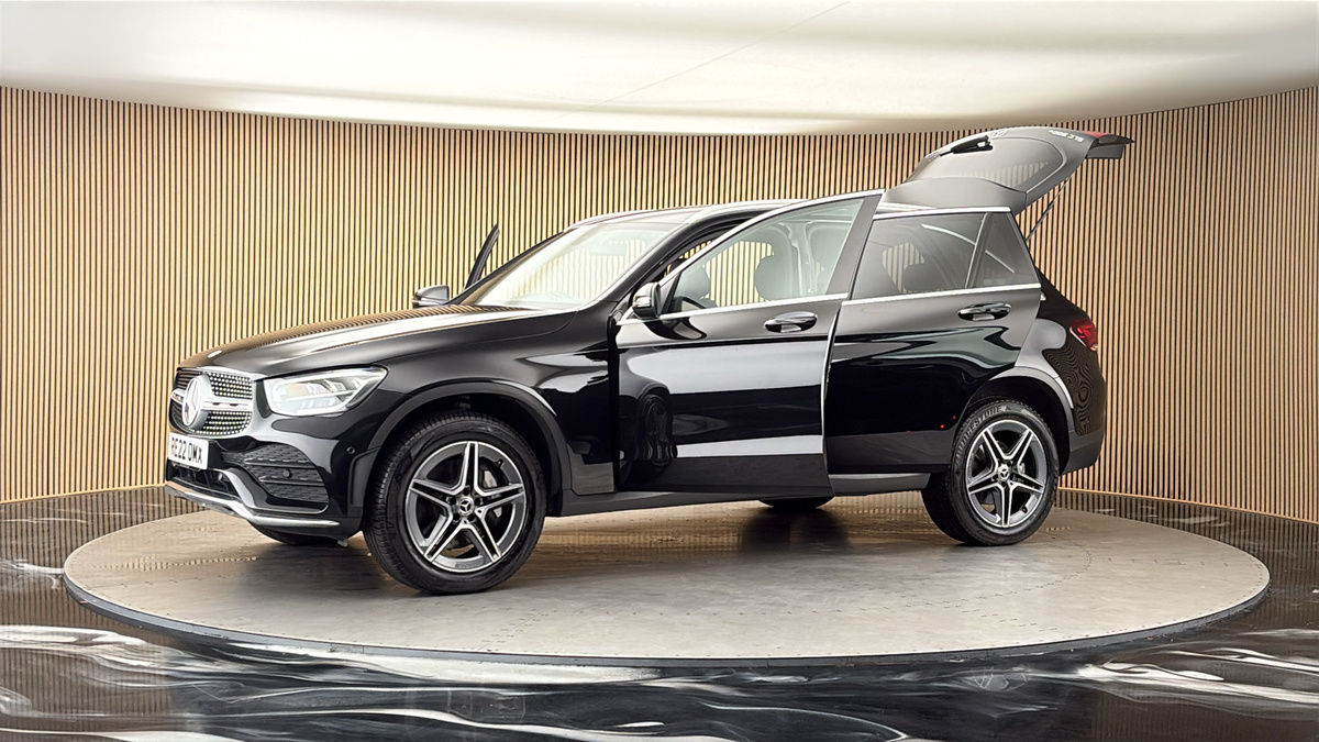 More views of Mercedes-Benz GLC
