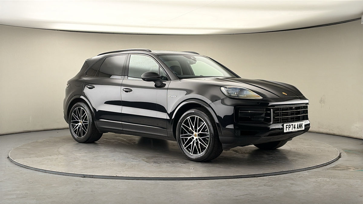 More views of Porsche Cayenne