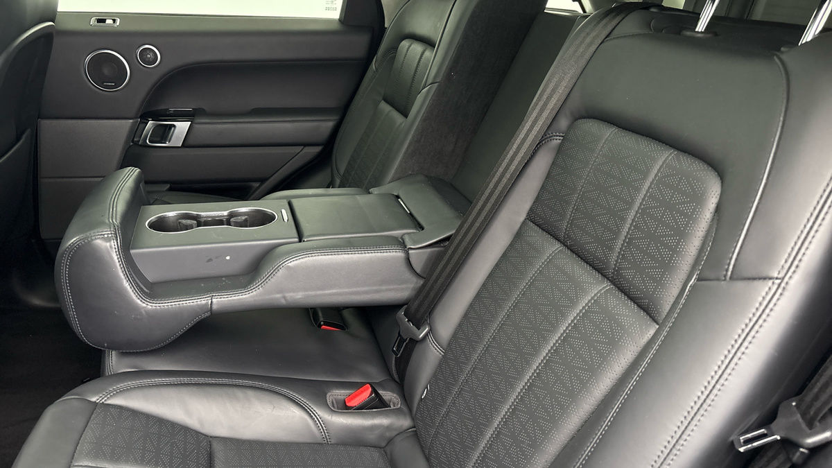 Land Rover Range Rover Sport Image 9