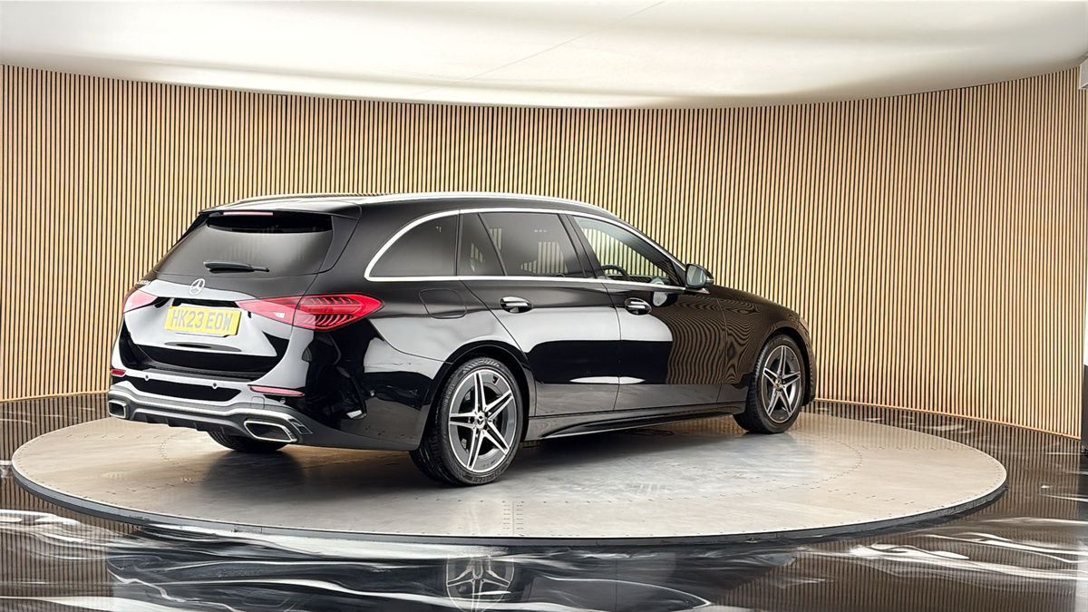 Mercedes-Benz C Class Image 21