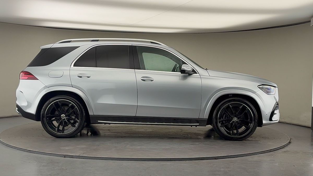 Mercedes-Benz GLE Image 16